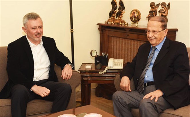 العماد ميشال عون والوزير سليمان فرنجية 