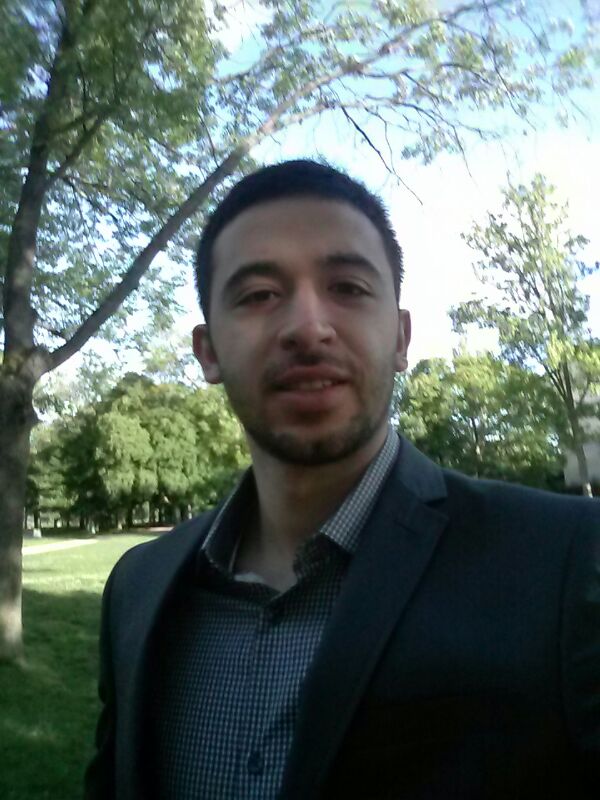 شقيقها المهندس زاهي كان أيضاً متفوقاً في دراسته