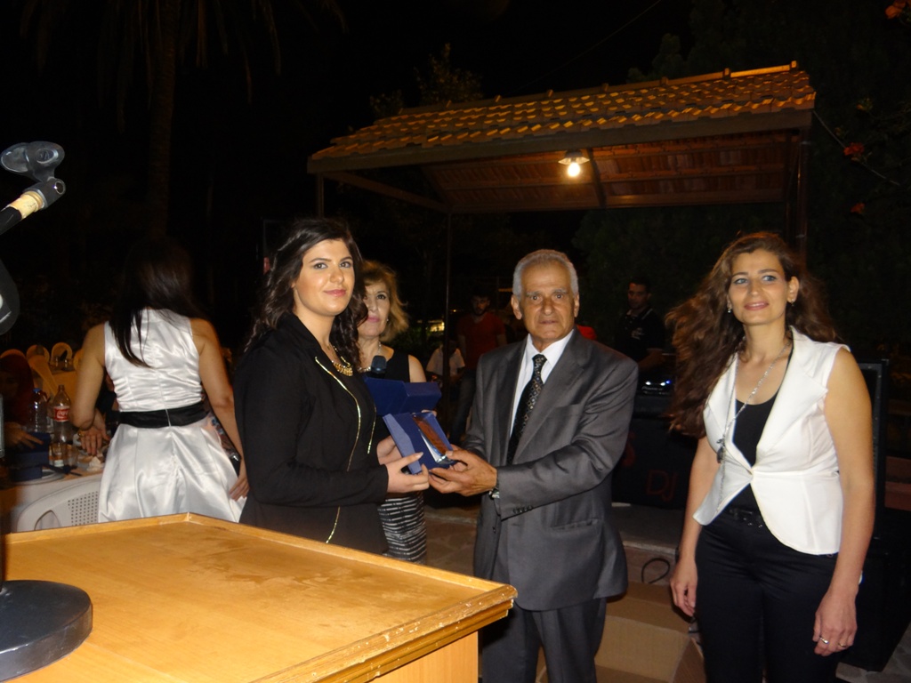 الأستاذ حسين خريس كان له بصمات واضحة في تنشئة الأجيال الخيامية التنشئة التربوية والوطنية 