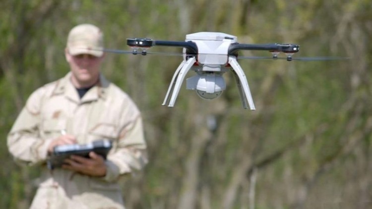 طائرة صغيرة من دون طيار