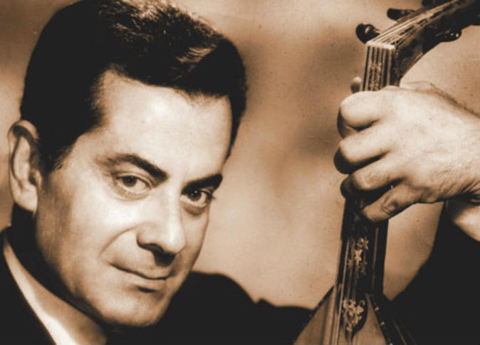 الموسيقار والمطرب  الكبير فريد الاطرش.. رحل بجسده لكن يبقى صوته وفنه في السمع والقلب 