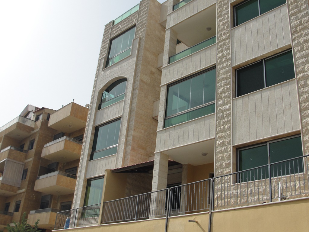 مشروع الياسمينا: البناء يمتاز بفخامة من الداخل والخارج وبجودة عالية وأسعار مغرية جداً