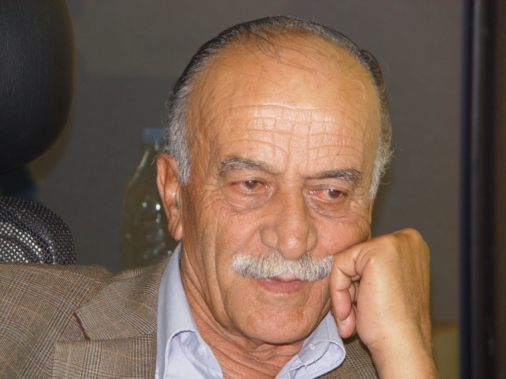 لقيس ليلاه، ولابي حبيب ابراهيم صادق خيامه.. عشق  لامس حافة الجنون