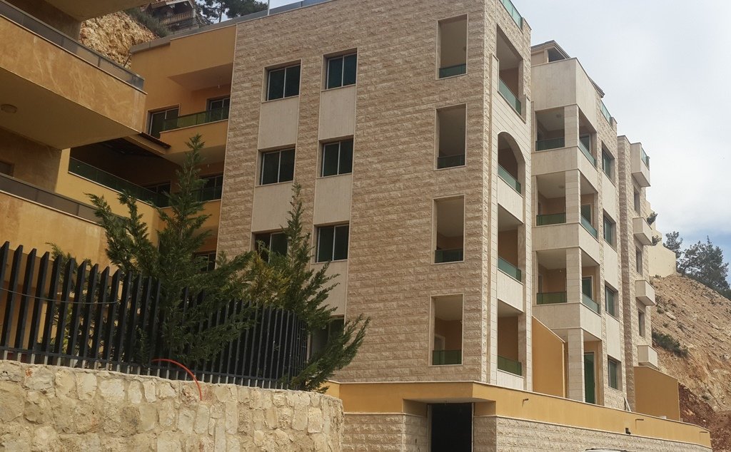 مشروع الياسمينا: البناء يمتاز بفخامة من الداخل والخارج وبجودة عالية وأسعار مغرية جداً