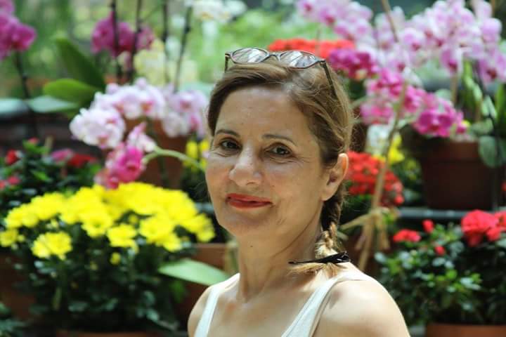 أعتذر منك يا أمّي لأنّي سببت لك الألم وكسرت قلبك وسرقت منك الفرح...