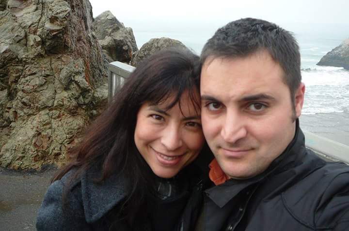 فقيدنا الغالي المأسوف على شبابه المرحوم المهندس هشام كامل حيدر مع زوجته