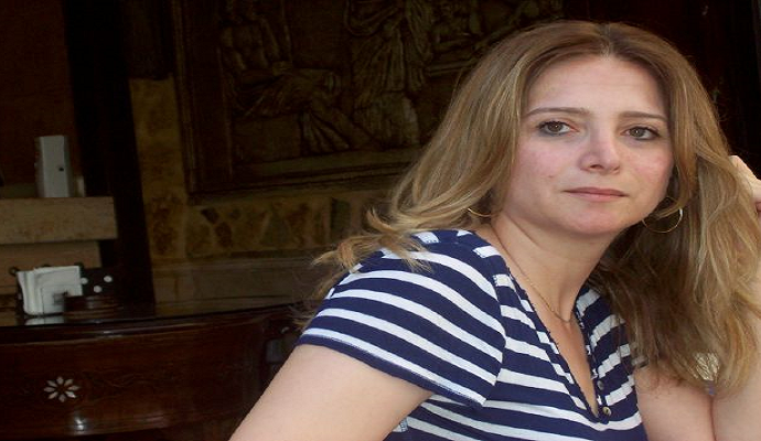 السورية سمر يزبك: تسلطِ الضوءِ على بؤرةِ ظلامٍ دامسٍ وتنقل الصورة الحيَّة إلى الإنسانِ القارئ