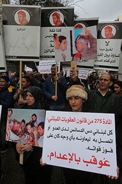 القبول بما يجري في ظلّ السكوت الكلّي للأحزاب الكبيرة وللكتل السياسية في البرلمان، يعني الرضوخ والمذلّة (مروان طحطح)