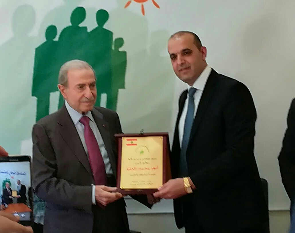 صورة روجيه نهرا