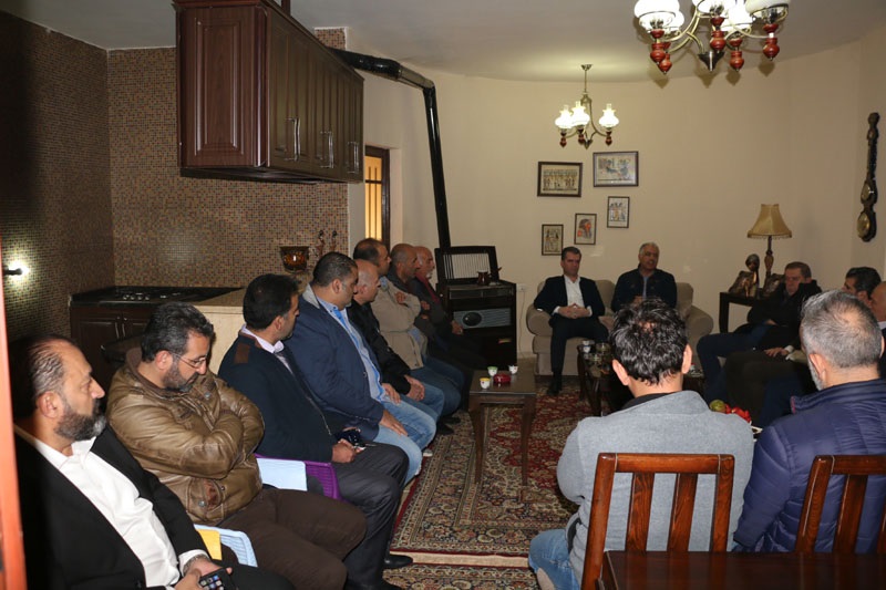 جانب من المشاركين في اللقاء