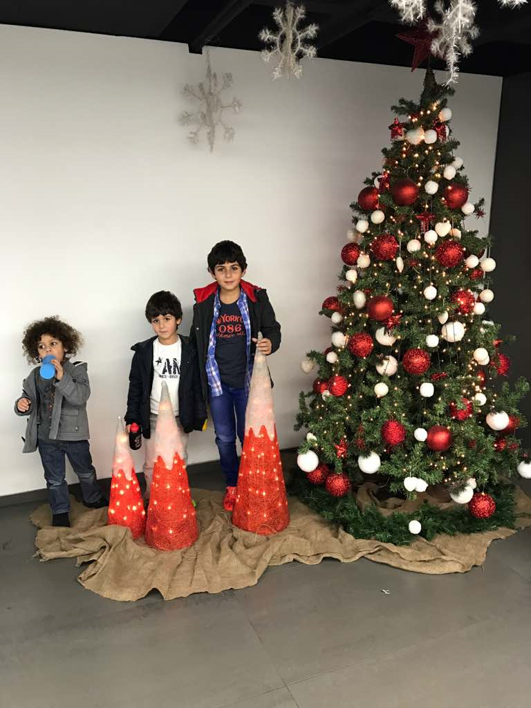 أبراهيم طه وشقيقاه رامي وجاد