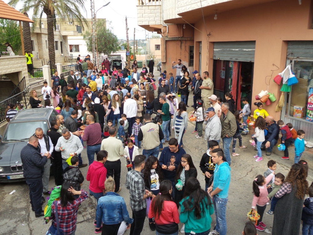 عجقة خميس البيضات في ابل السقي