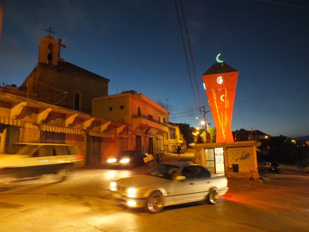 إضاءة فانوس رمضان في مرجعيون