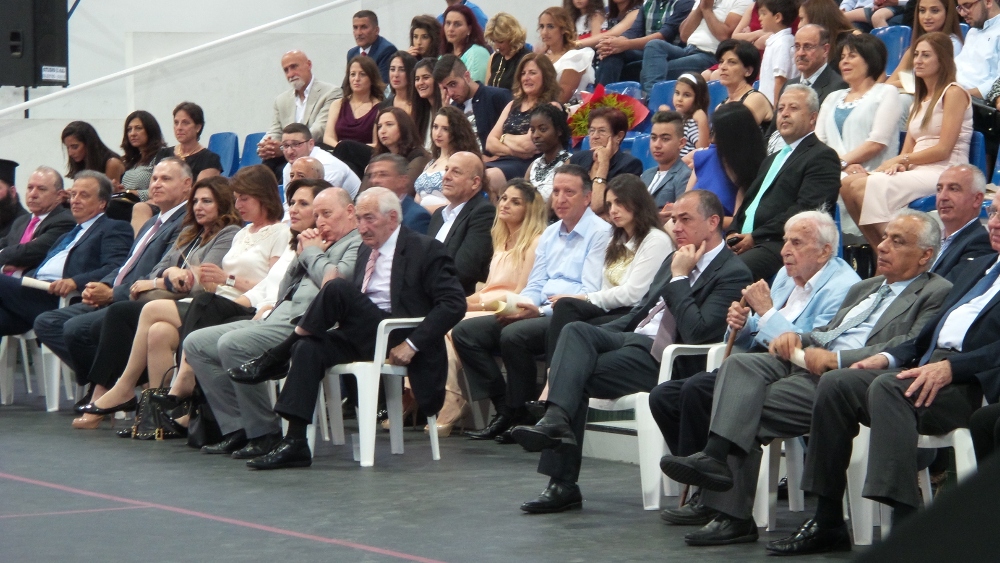 الوزير ابو صعب في مقدم الحضور