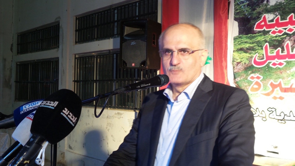 الوزير خليل متحدثاً