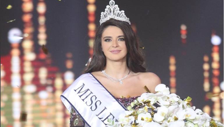 الخمس فشلن في تقديم الحد الأدنى من الثقافة السياسية