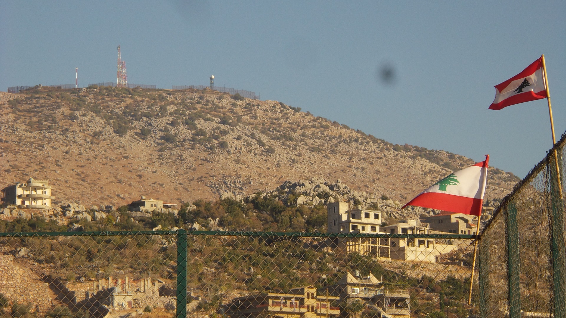 موقع رويسات العلم الاسرائيلي كما بدا من كفرشوبا