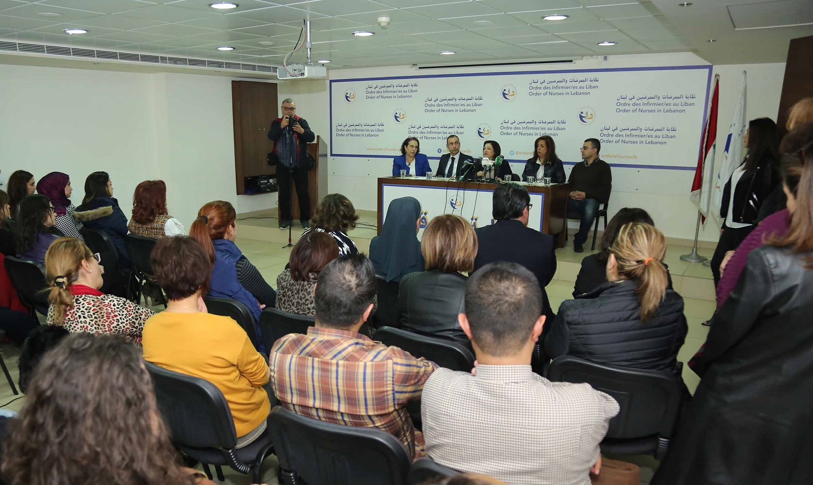 نقابة الممرضين تدقّ ناقوس الخطر على مستقبل المهنة في لبنان