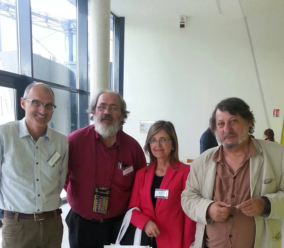 الدكتورة مي العبدالله مع زملاء الاساتذة في جامعة ليون لوميير في فرنسا