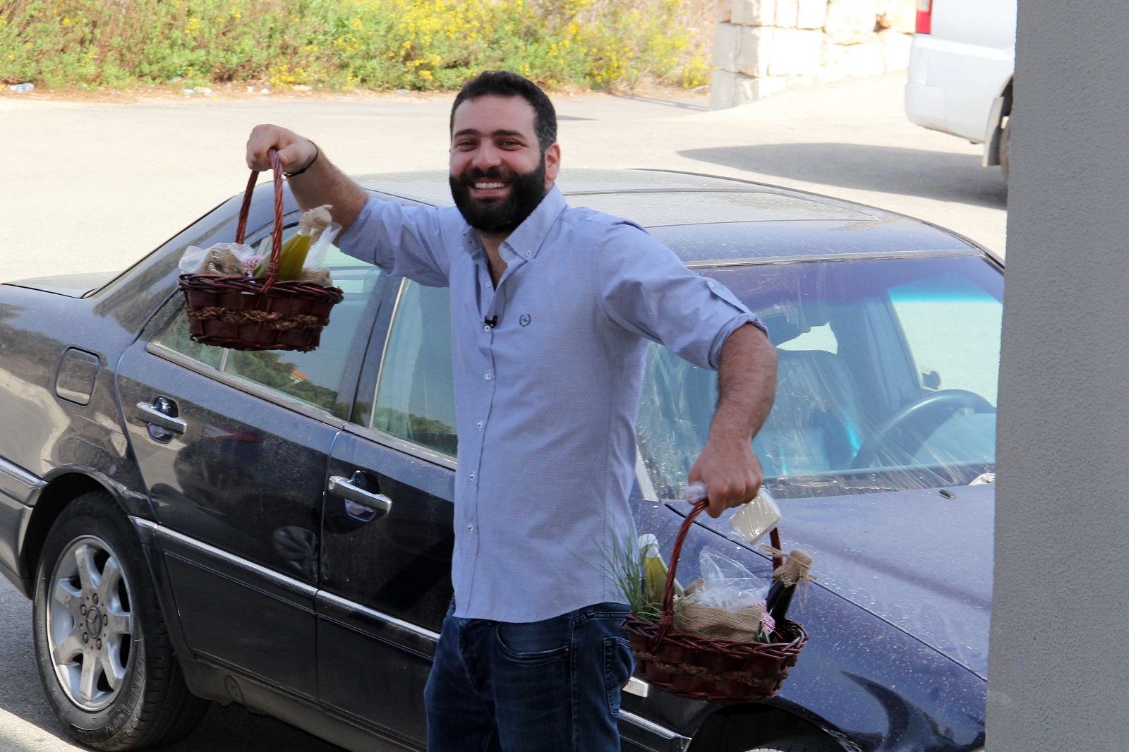 رئيس الفريق المنافس الفنان المهضوم والقريب من القلب وسام صليبا