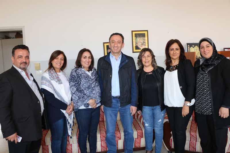 في مدرسة ابل السقي الرسمية