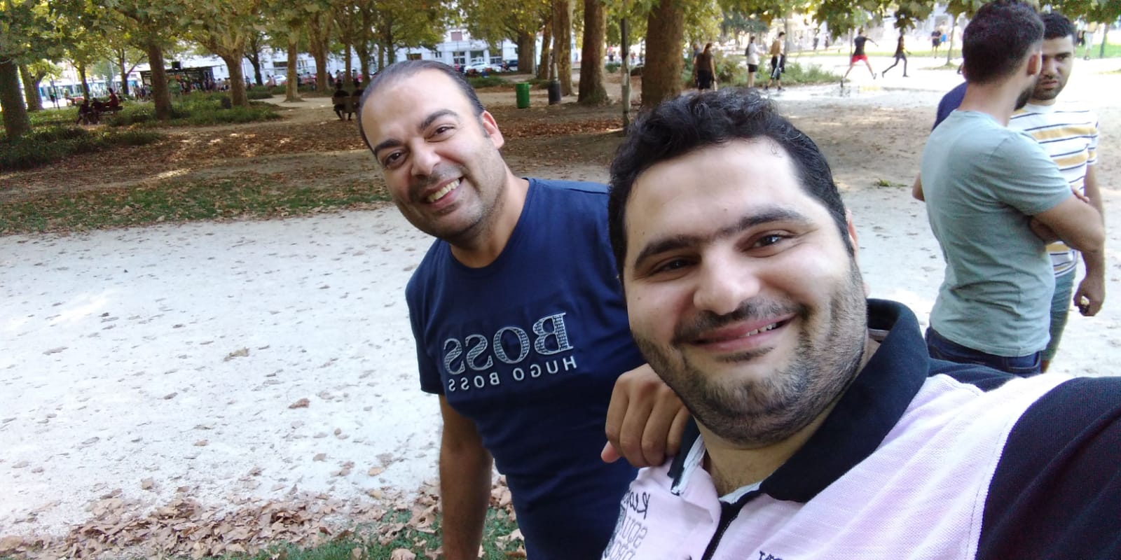 الكاتب الدكتور لؤي علي عبدالله والدكتور وليد حسين رشيدي.. صديقان جمعهما التعليم الجامعي في فرنسا