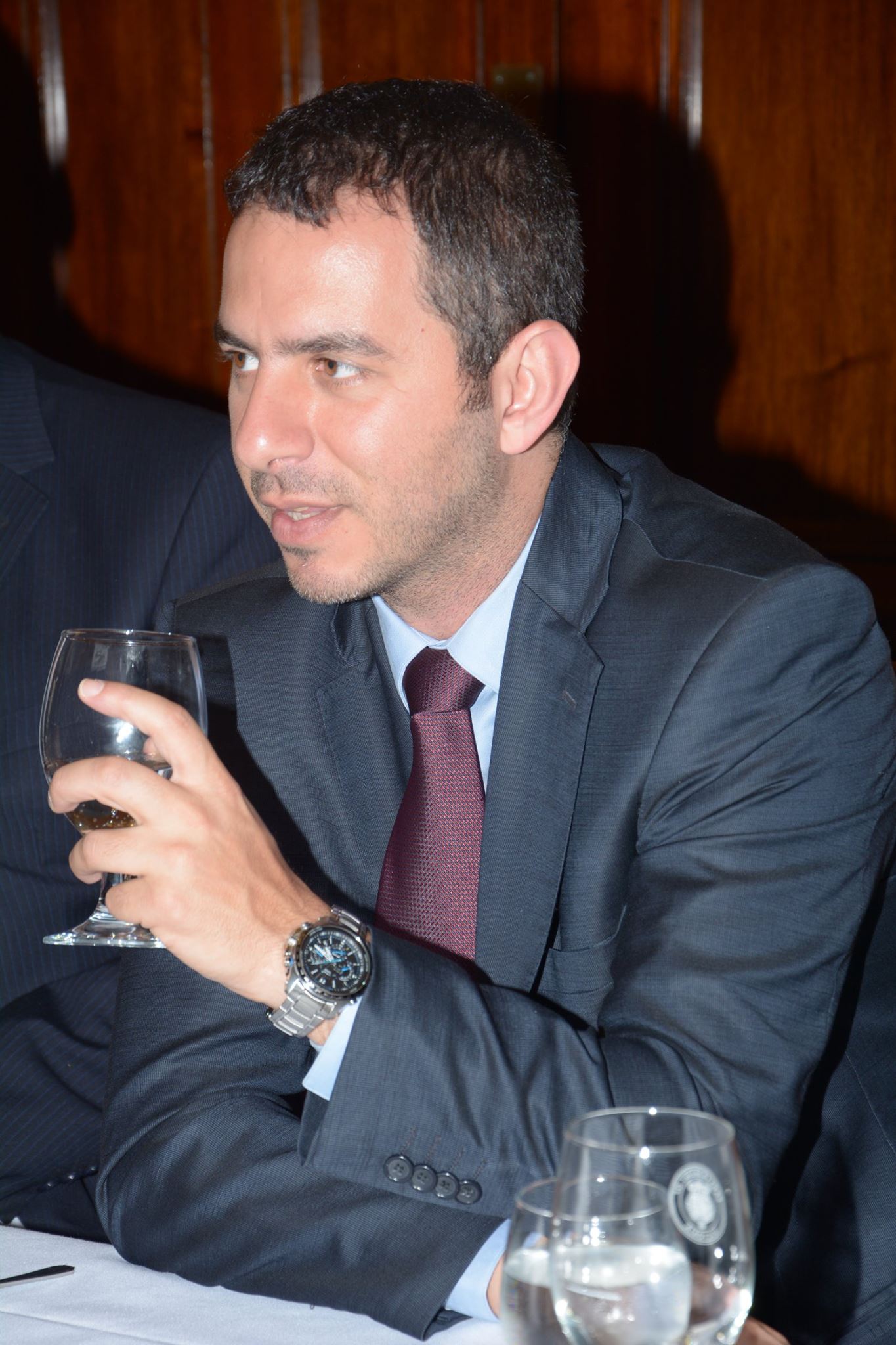 هادي بوفرحات مدير الشبكات وعضو مجلس الإدارة.. تضارب صلاحيات بينه وبين كريدية