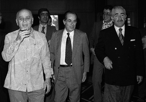 من اليمين رشيد كرامي ريمون إدّه  صائب سلام 