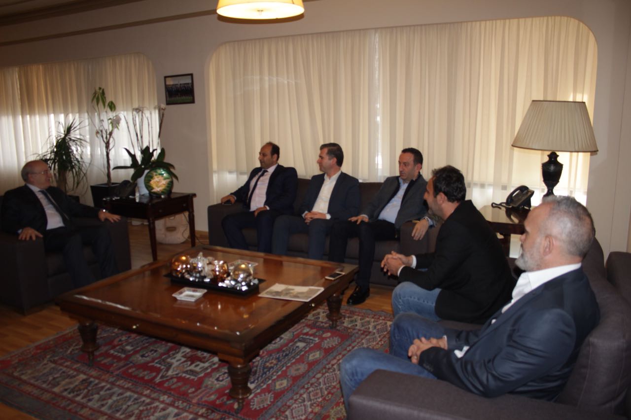 وزير الثقافة غطاس خوري مستقبلا وفدا من العرقوب