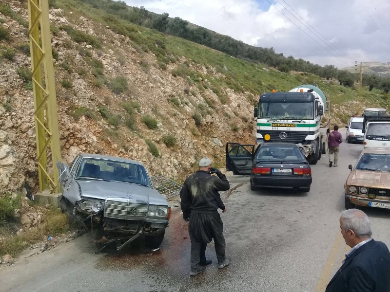 حادث الصدم على طريق ابل السقي