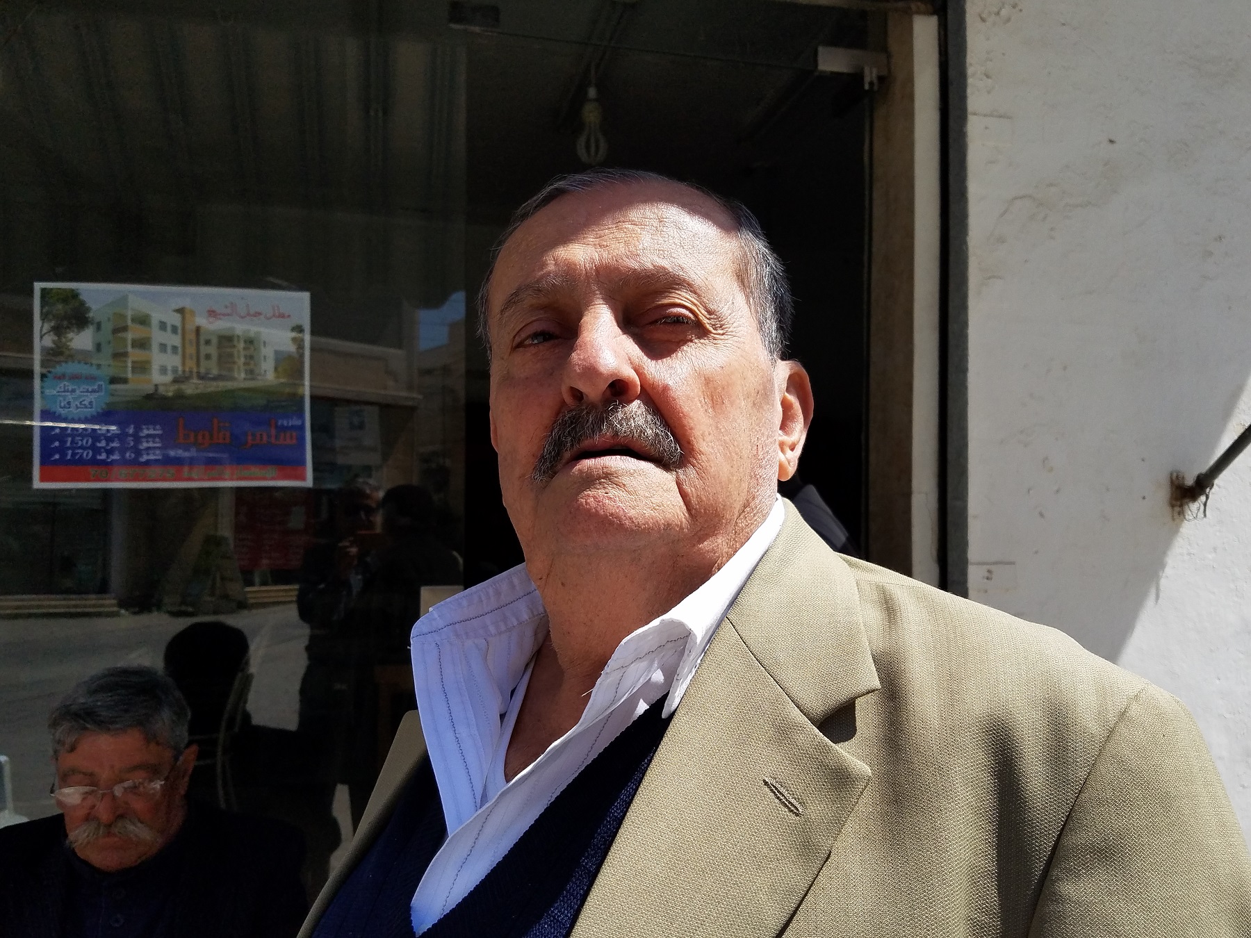 أبو نزيه علي موسى زعرور: نيّال اللي عنده مرقد عنزة بالخيام