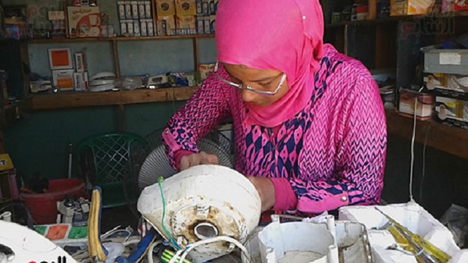 امال تزاول العمل الحرفي