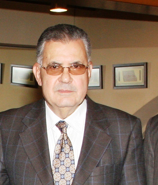 الدكتور ابراهيم بيضون