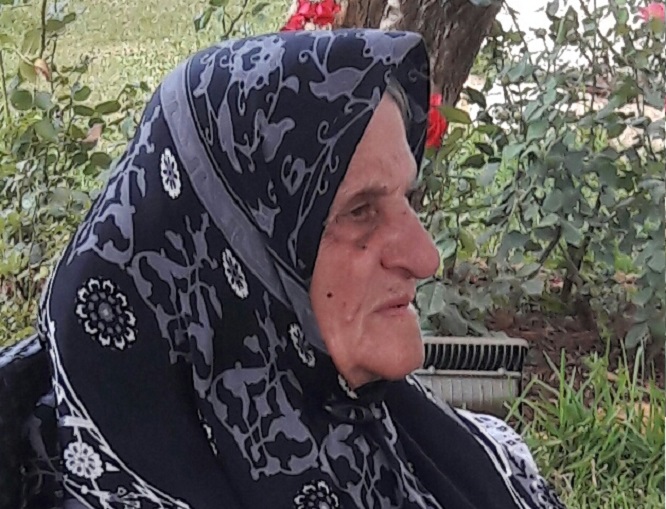 المرحومة الحاجة توفيقة محمد غريب (أم علي)