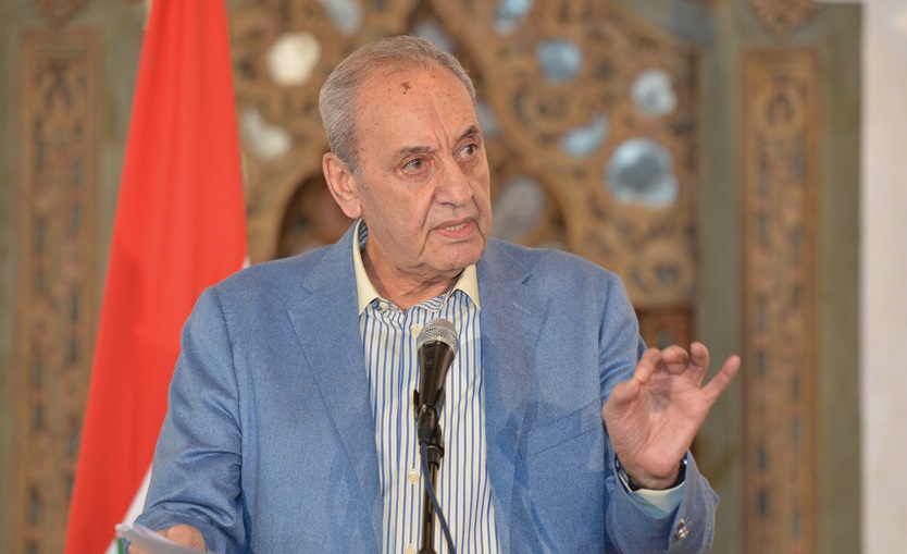 الرئيس نبيه بري يسخر من اتهامه بتفشيل القمة، ويقول بسخرية «اقترحت عليهم تأجيلها، وعقدوا القمة وتبيّن انها أقل من هضبة»