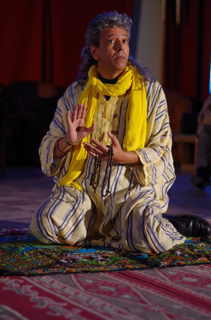 الحكواتي الجزائري ماحي صديق