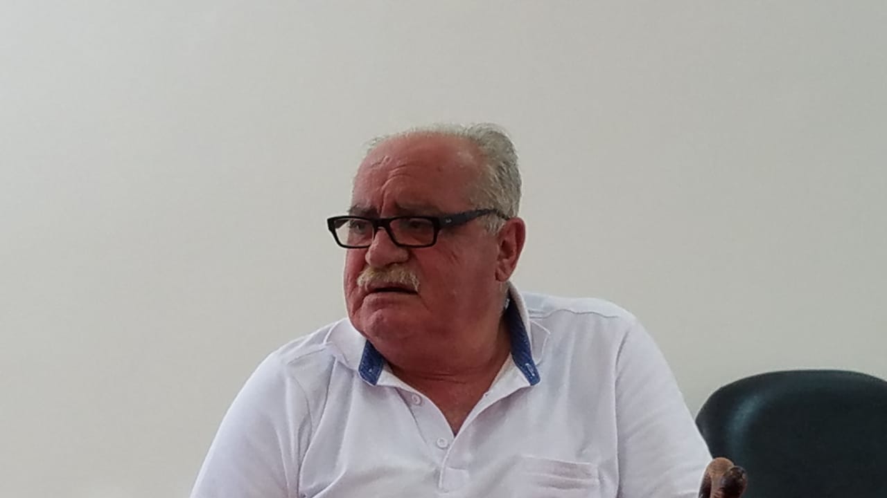 الدكتور علي عبدالله  نودعك ونحن بأمس الحاجة الى عطائك و جهدك و حرصك مهما اختلفنا في النظرة الى بعض التفاصيل