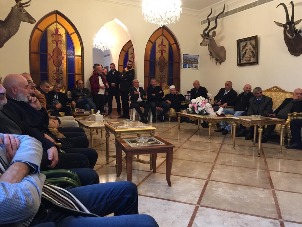 فعاليات ورؤساء البلديات والمخاتير امت دارة النائب انور الخليل