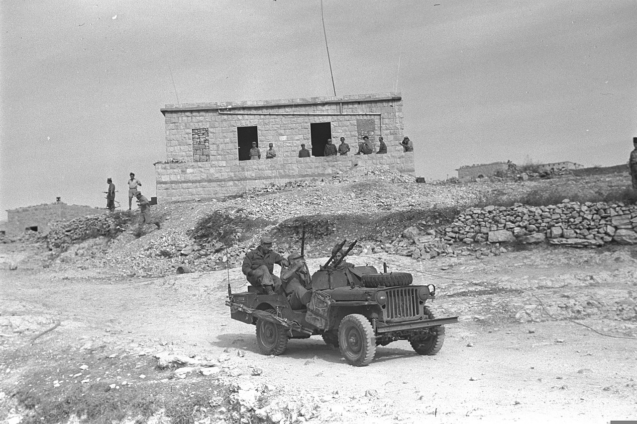 صورة تاريخية لقرية سعسع يعد اغتصابها