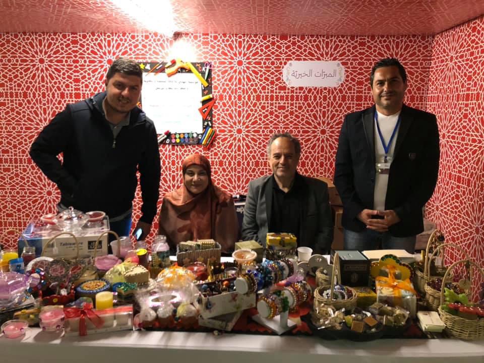 المشرفون: الحاج محمد الحركة والحاجة وفاء خشفة يتوسطان الحاج حسين حمزة  والأخ كمال علامة