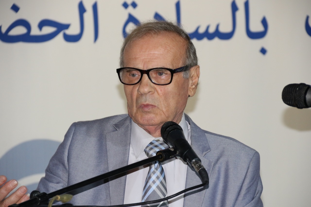 الشاعر المكرم محمد علي شمس الدين يلقي بعض قصائده