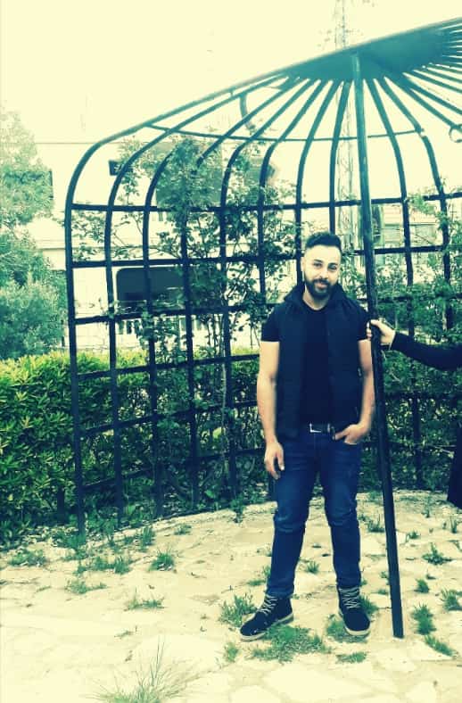 محمد بدر عتمه قبل تعرضه للحروق