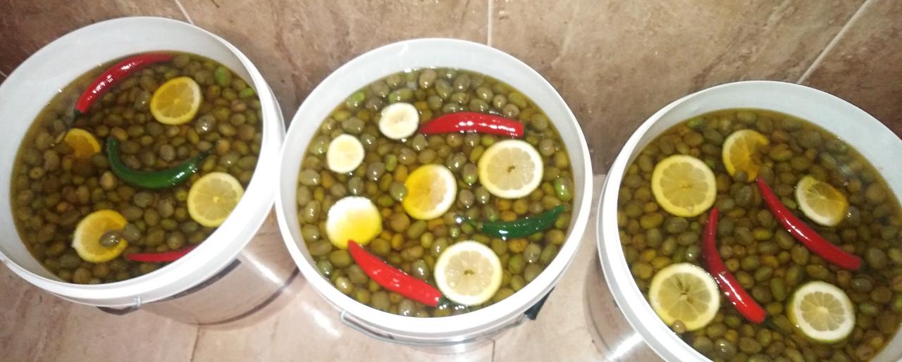 بالسطل، السعر 13 ألف ليرة لبنانية للكيلو الواحد