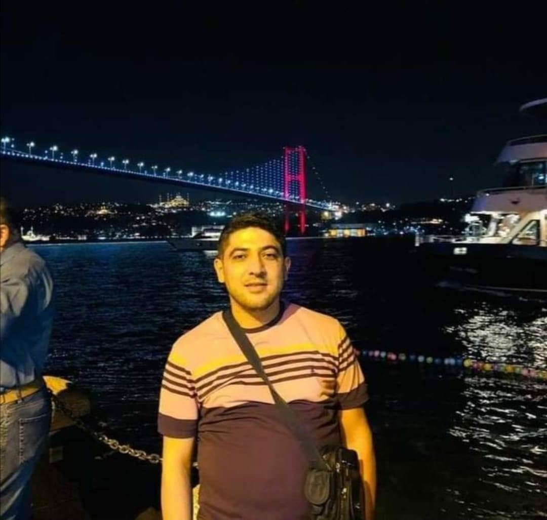 وحيد والديه ابن الثلاثين عاماً عثمان عبد الهادي عثمان