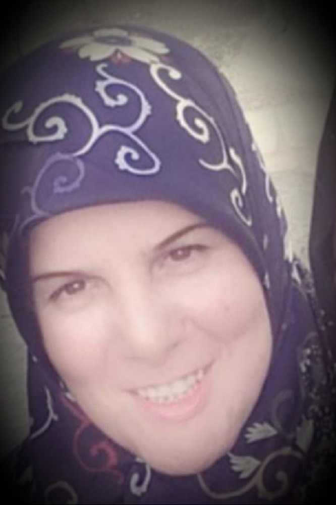 المأسوف عليها المرحومة  آمال كامل درويش 