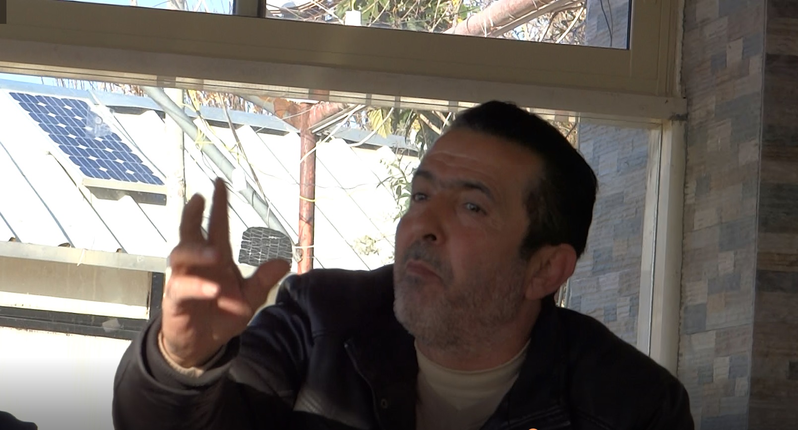 الناشط البيئي علي غصن