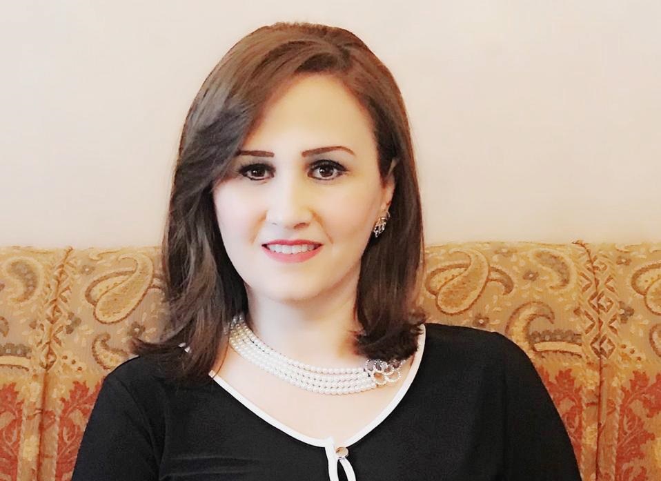 الشاعرة رانيا مرعي