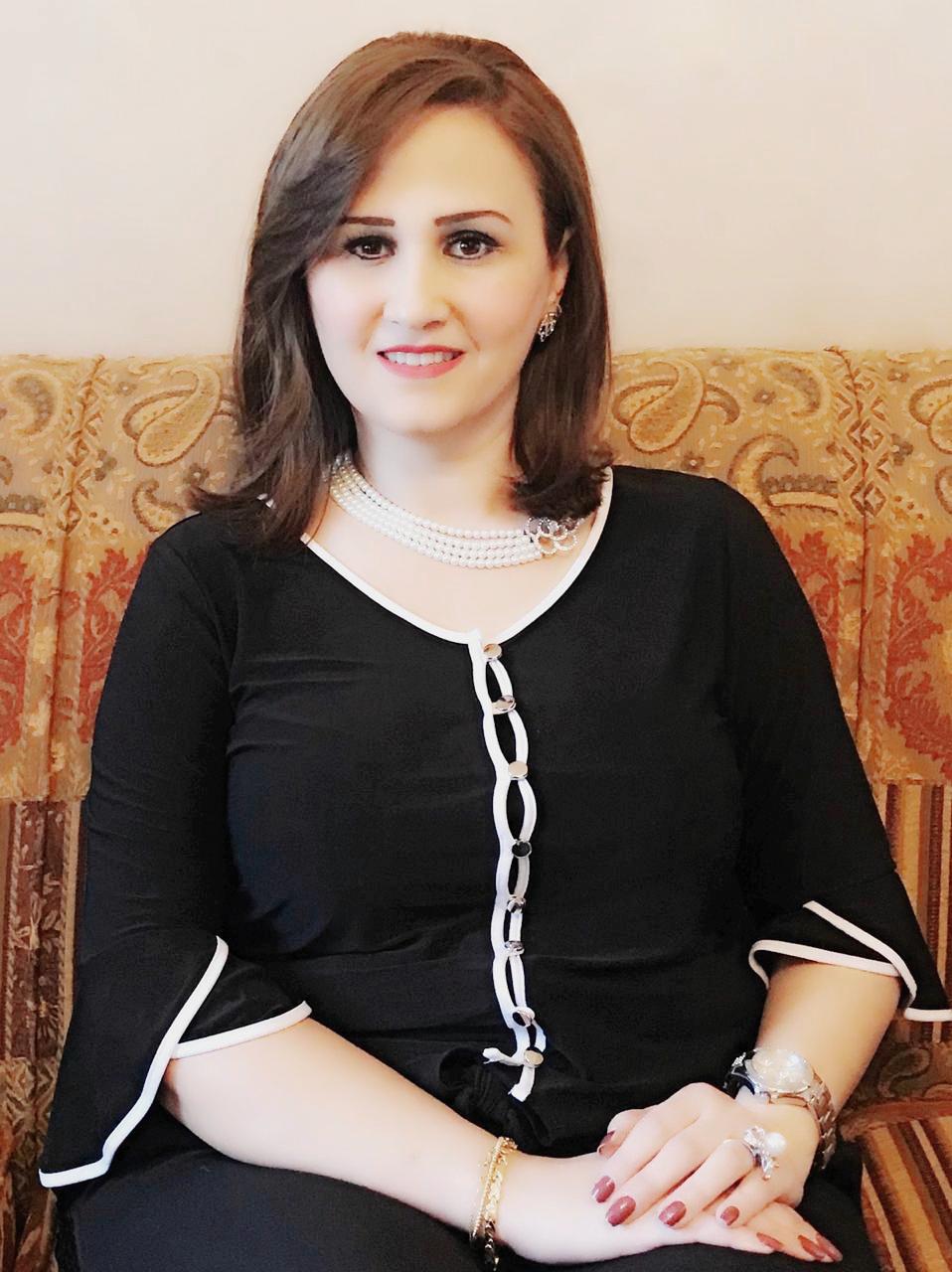 الشاعرة رانيا مرعي