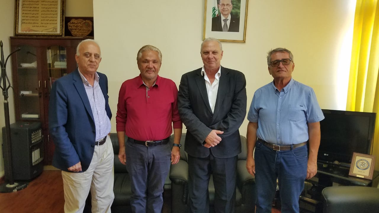 من اليمين إلى اليسار الناشط الإجتماعي المهندس أسعد رشيدي، قائمقام مرجعيون الاستاذ وسام حايك، رجل الاعمال محمد صفاوي والإعلامي فؤاد رمضان