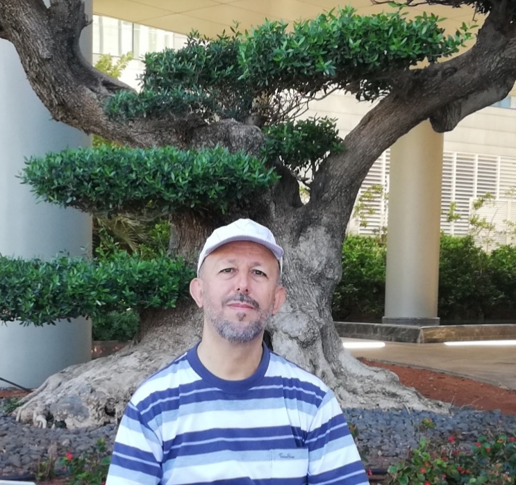 الكاتب المهندس عدنان إبراهيم سمور